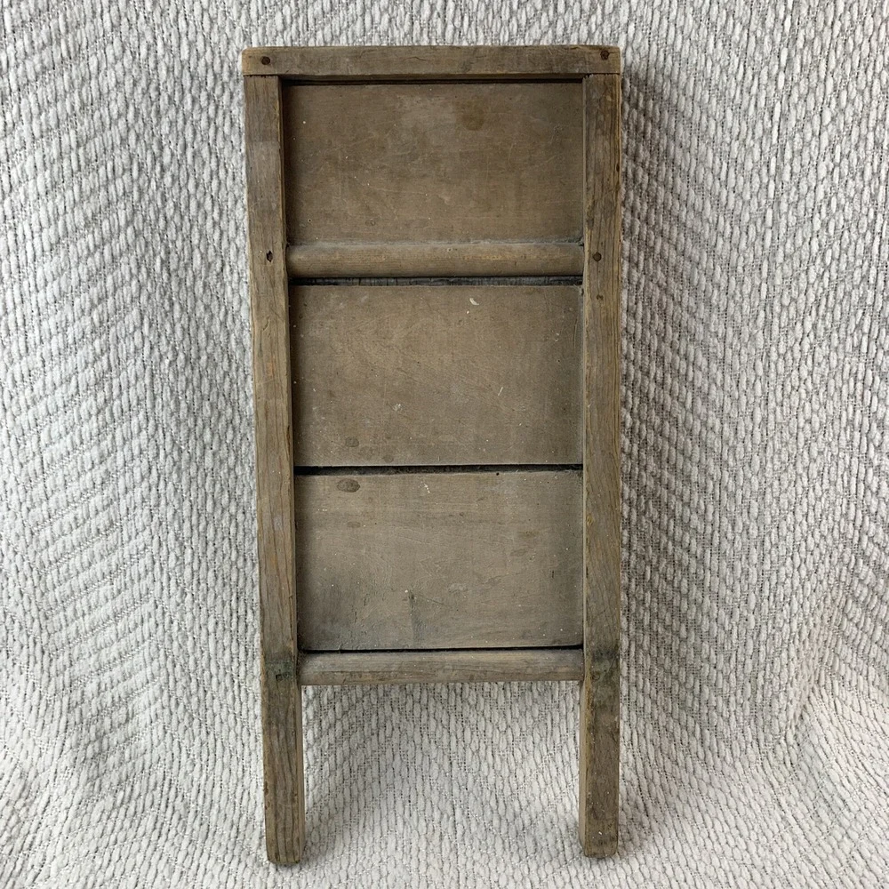 Vintage Washboard Wooden Laundry Farmhouse Wall Hanger Decor Possibly Antique?‎